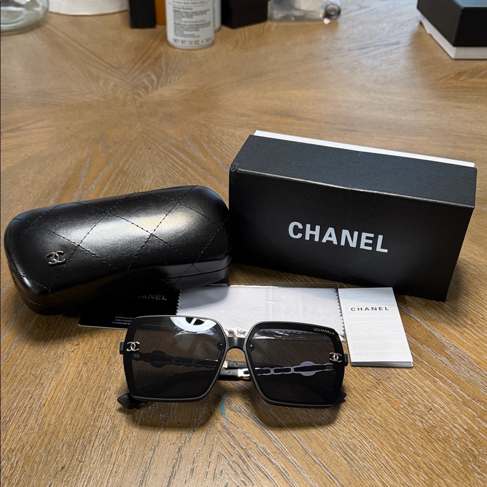 Chanel Black Square Frame Sunglasses - Picture 2 of 6
